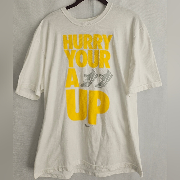 Nike Other - Nike Graphic T-Shirt